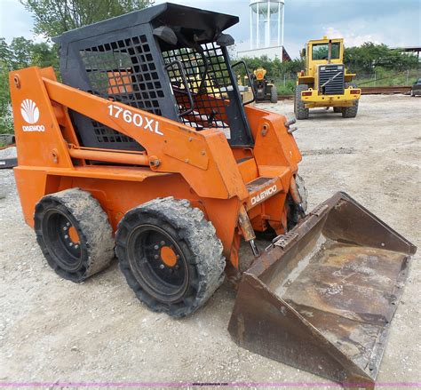 daewoo skid steer specs|daewoo skid steer dealer locator.